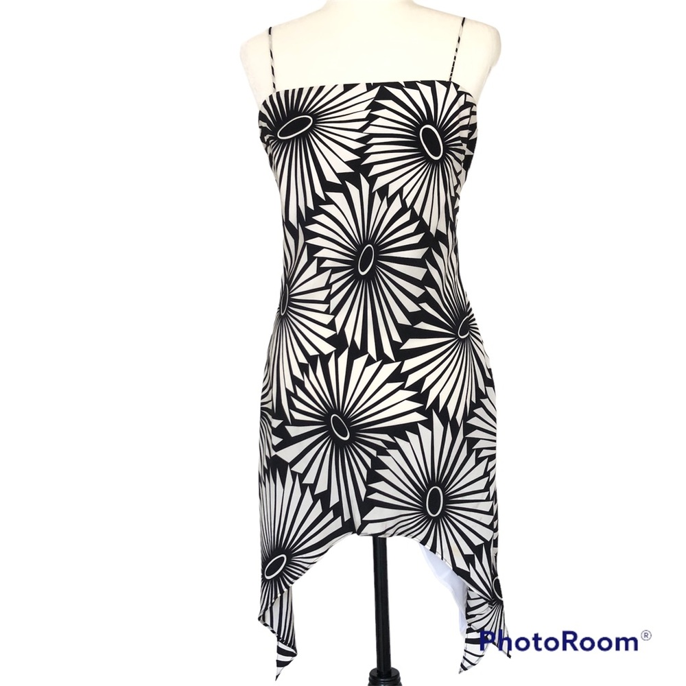 100% Silk Flores & Flores Black and White Floral Print Mini Dress Women’s
